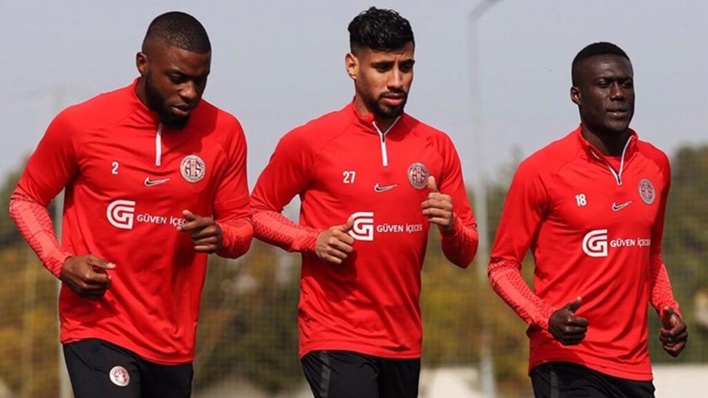 Antalyaspor, yenileme çalışması yaptı