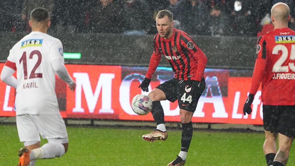 Beşiktaş dördüncü transferini açıkladı!
