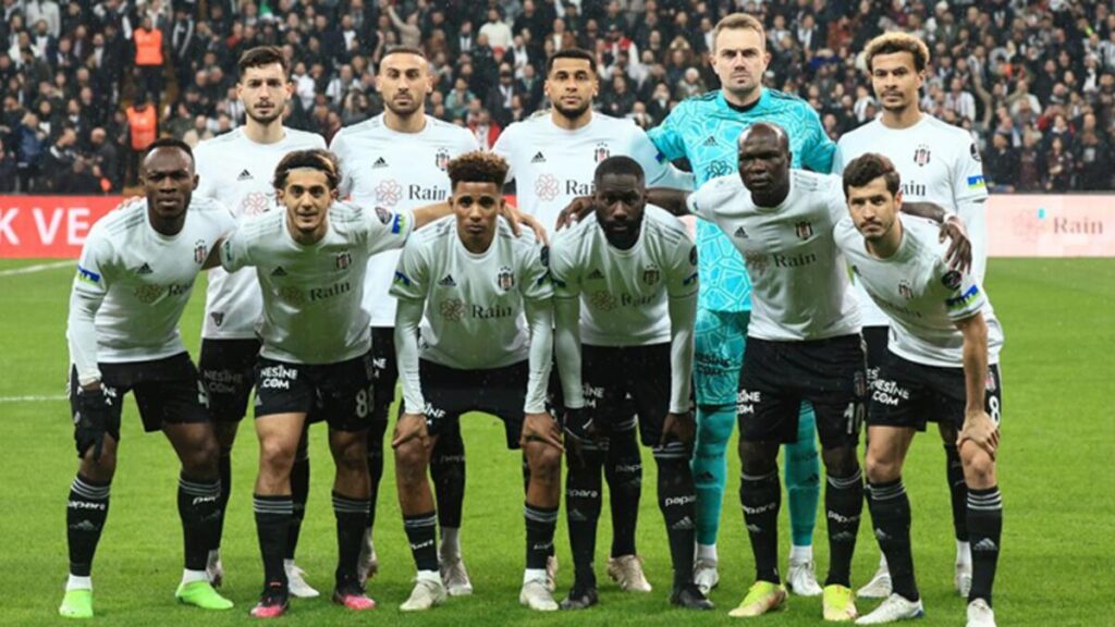 Beşiktaş’ta iç transfer! Sözleşmesi uzatılıyor
