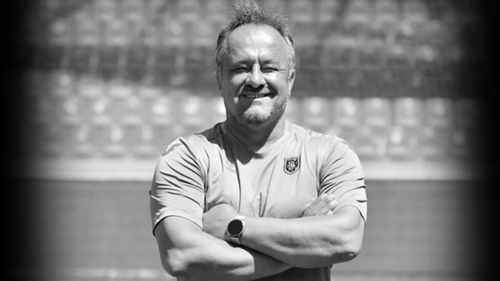 Depremde hayatını kaybeden antrenör Uğur Kurt, son yolculuğuna uğurlandı