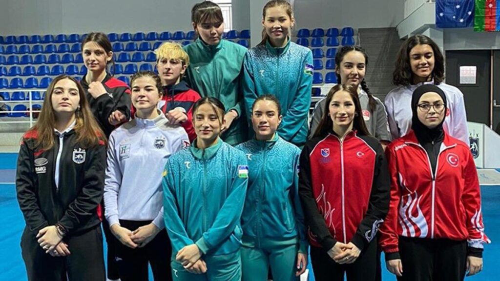 Eskrimde gençlerden bronz madalya