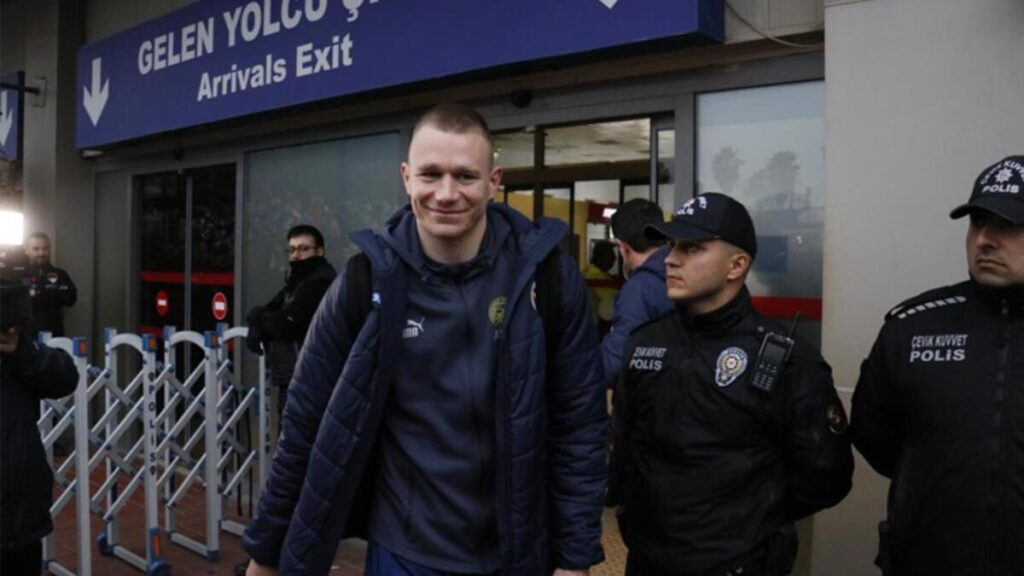 Fenerbahçe, Adana’da