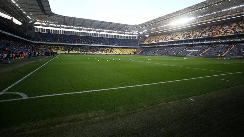 Fenerbahçe – Konyaspor maçı öncesi deprem felaketine ilişkin destek mesajları