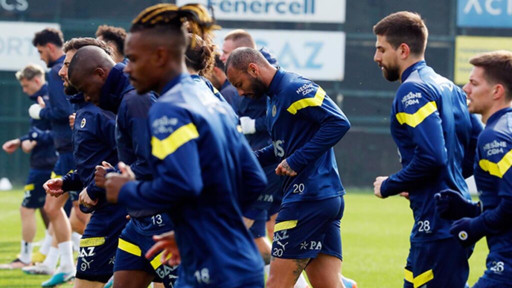 Fenerbahçe, Konyaspor maçının hazırlıklarını sürdürdü