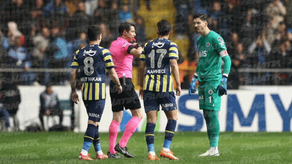 Fenerbahçeli Altay Bayındır: Pozisyonlar incelenmeli!