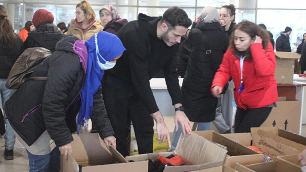 Giresunspor Kaptanı Onurcan Piri’den depremzedelere destek