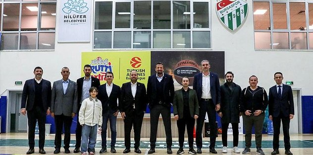 Hidayet Türkoğlu Frutti Extra Bursaspor’u ziyaret etti!