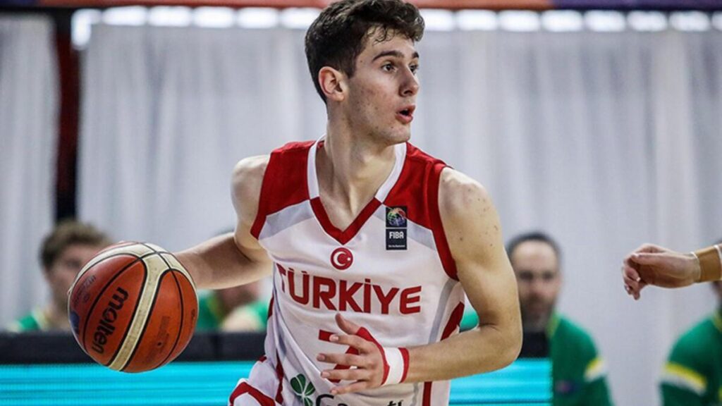 İsmail Cem Ulusoy yerine Ömer Can İlyasoğlu alındı