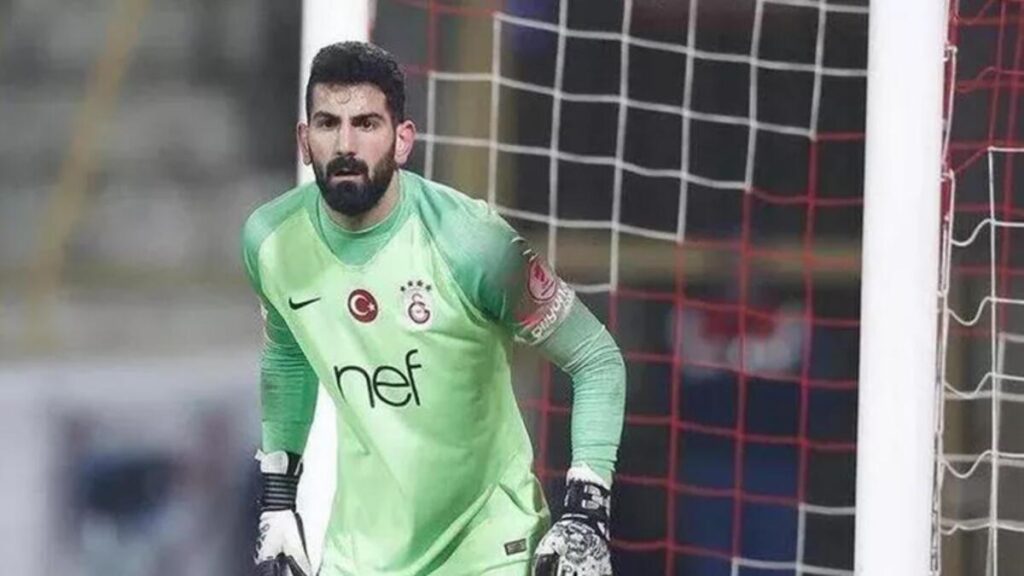 İsmail Çipe gönüllere girdi! Deprem yardım çalışmalarına katıldı