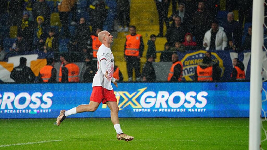 Joao Figueiredo Başakşehir’e transfer oldu