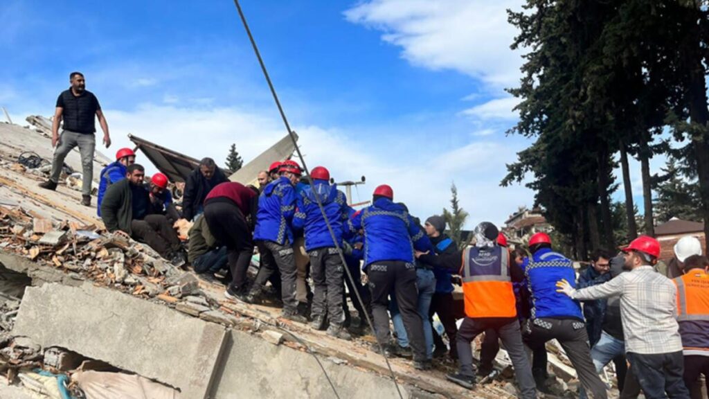 Kolilerden çıkanlar Derya Balta’yı isyan ettirdi