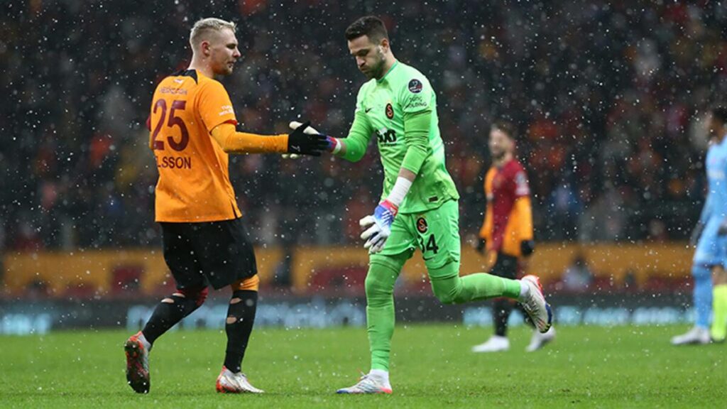 Okan Kocuk: Galibiyeti Muslera’ya armağan ediyorum