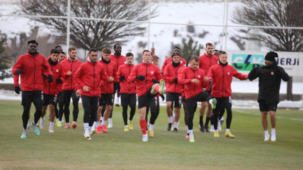 Sivasspor’da Fatih Karagümrük hazırlıkları sürüyor