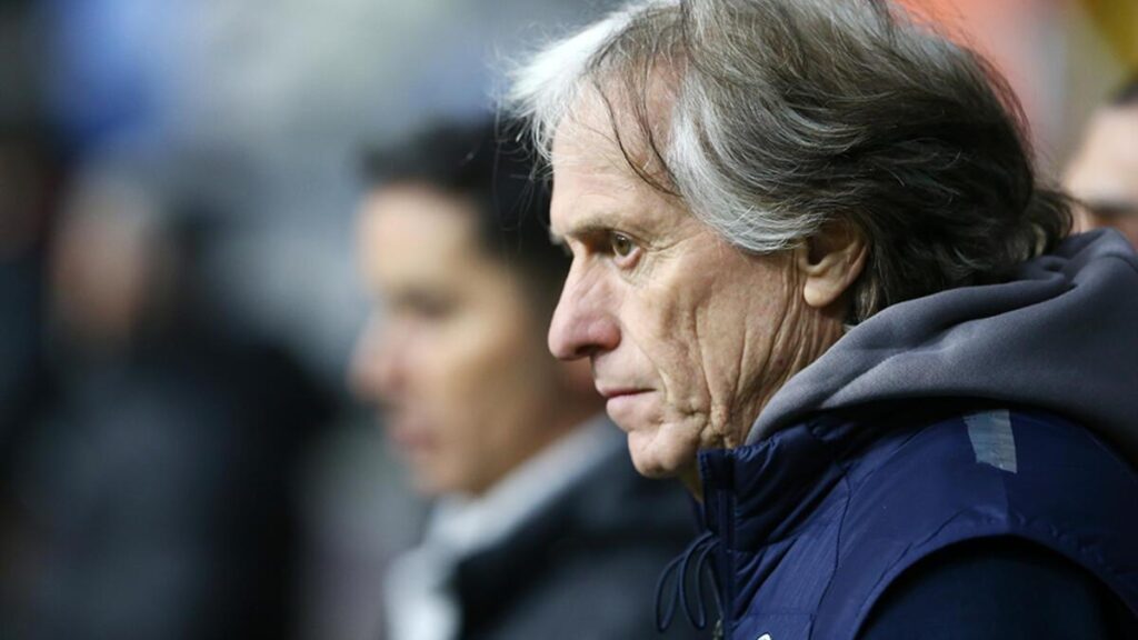 Son dakika | Fenerbahçe’de Jorge Jesus’a kırmızı kart!