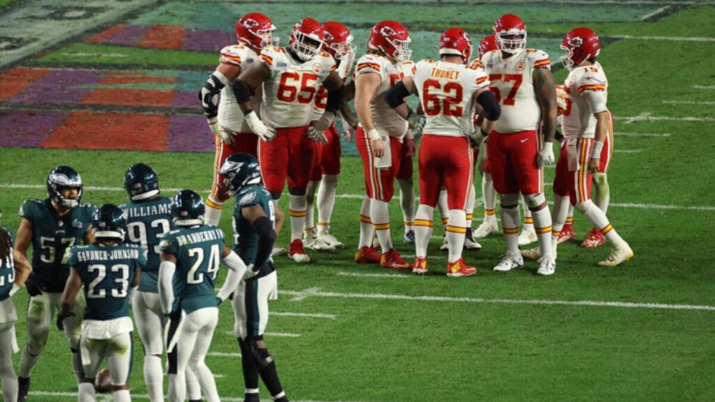 Super Bowl’da deprem anonsu!