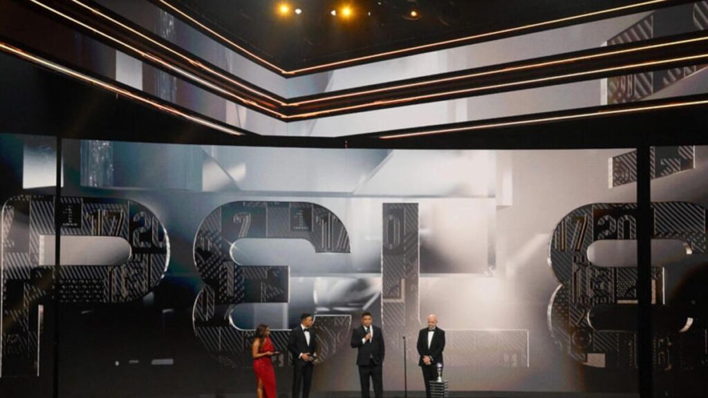 The Best FIFA Futbol Ödülleri sahiplerini buldu: Lionel Messi en iyi oldu, Cristiano Ronaldo detayı dikkat çekti!