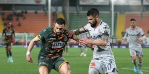 Alanyaspor 1-0 Başakşehir (MAÇ SONUCU ÖZET)