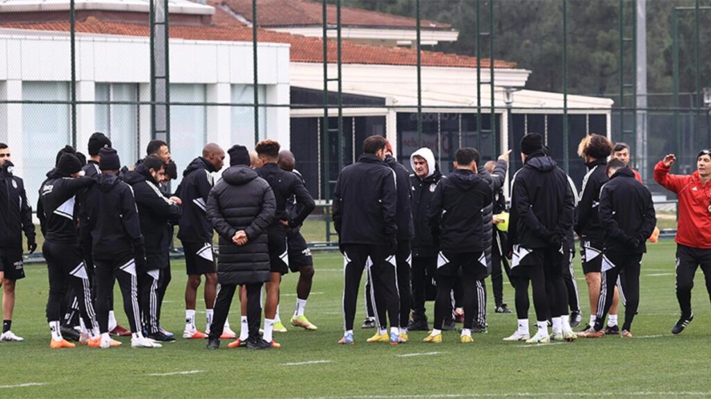 Beşiktaş’ta ayrılık! Yıldız oyuncunun yeni durağı belli oldu