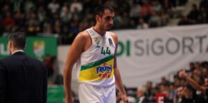 Frutti Extra Bursaspor Ahmet Düverioğlu ile yollarını ayırdı