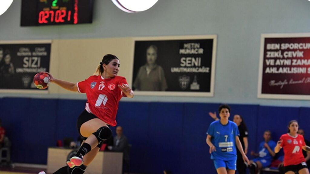 Konyaaltı Belediyespor, avantajı kaptı