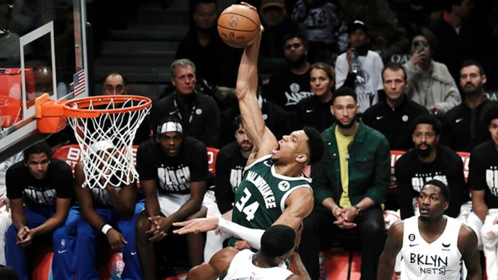 Milwaukee Bucks, üst üste 15. maçını kazandı