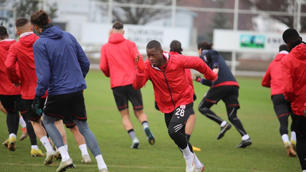 Sivasspor, Fatih Karagümrük maçının taktiğini çalıştı